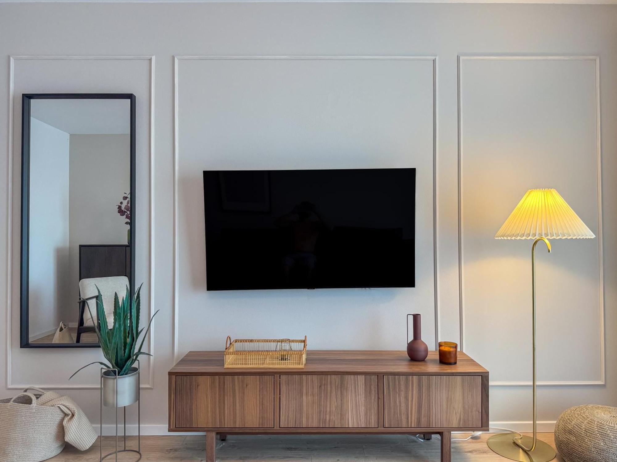 Cityscape Luxe, Modern & Cozy Apartment *